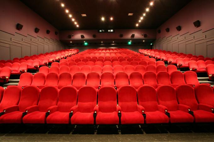 Καταπληκτικό θέατρο 2-100 κινήσεων κινηματογράφων προσομοίωσης ψυχαγωγίας 4d 4d καθίσματα 0